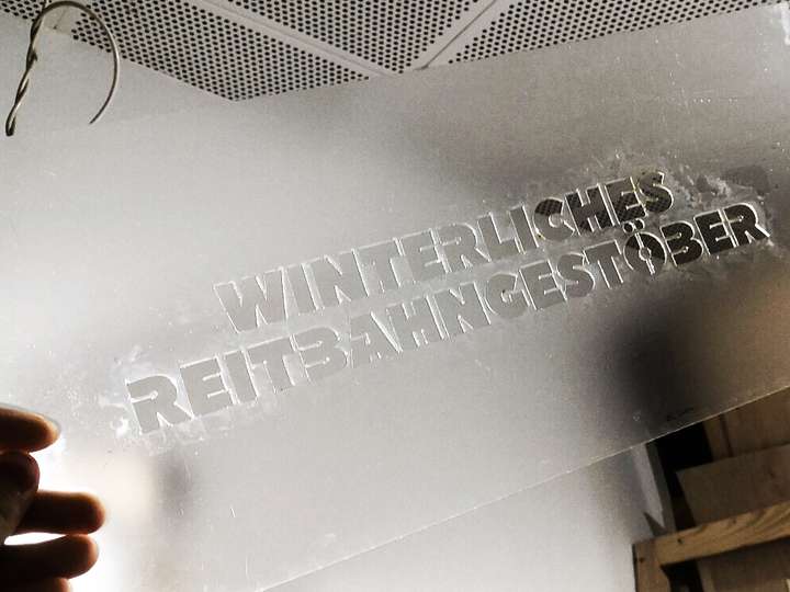 Winterliches Reitbahngestöber